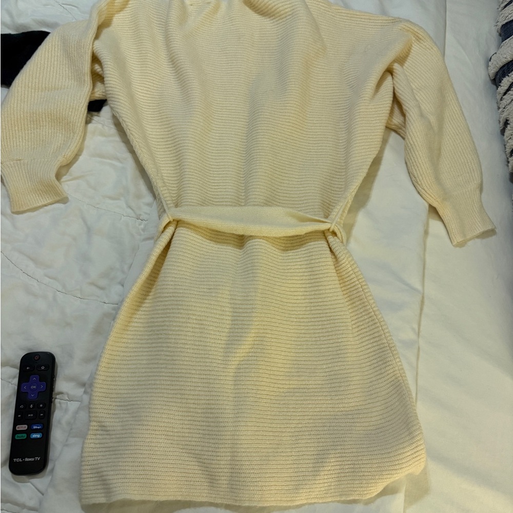Reign Cream Off-the-Shoulder Sweater - Picture 4 of 4